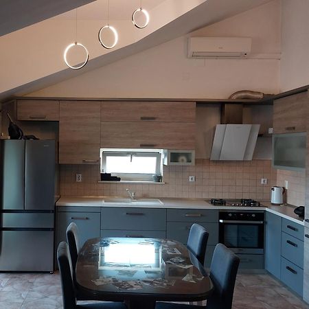 Mislav Apartment โตรกีร์ ภายนอก รูปภาพ